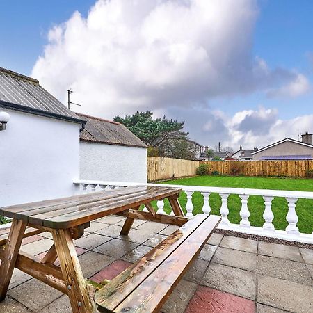 Portrush By The Tee Vila Exterior foto