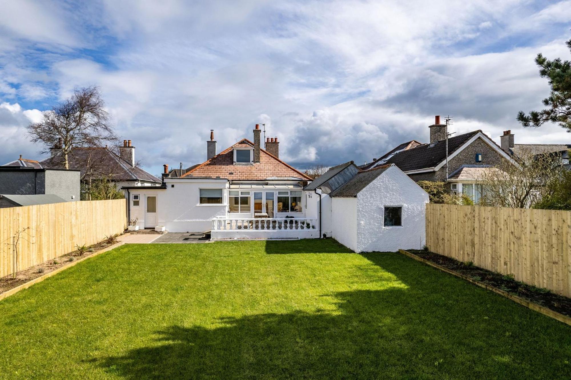 Portrush By The Tee Vila Exterior foto